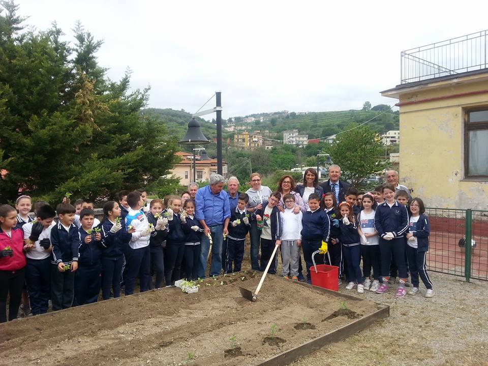 Un giorno nell'orto della scuola